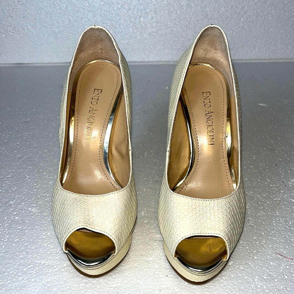 ENZO ANGIOLINI Ivory Snake Embossed Stiletto Heels Pumps Size 4.5
